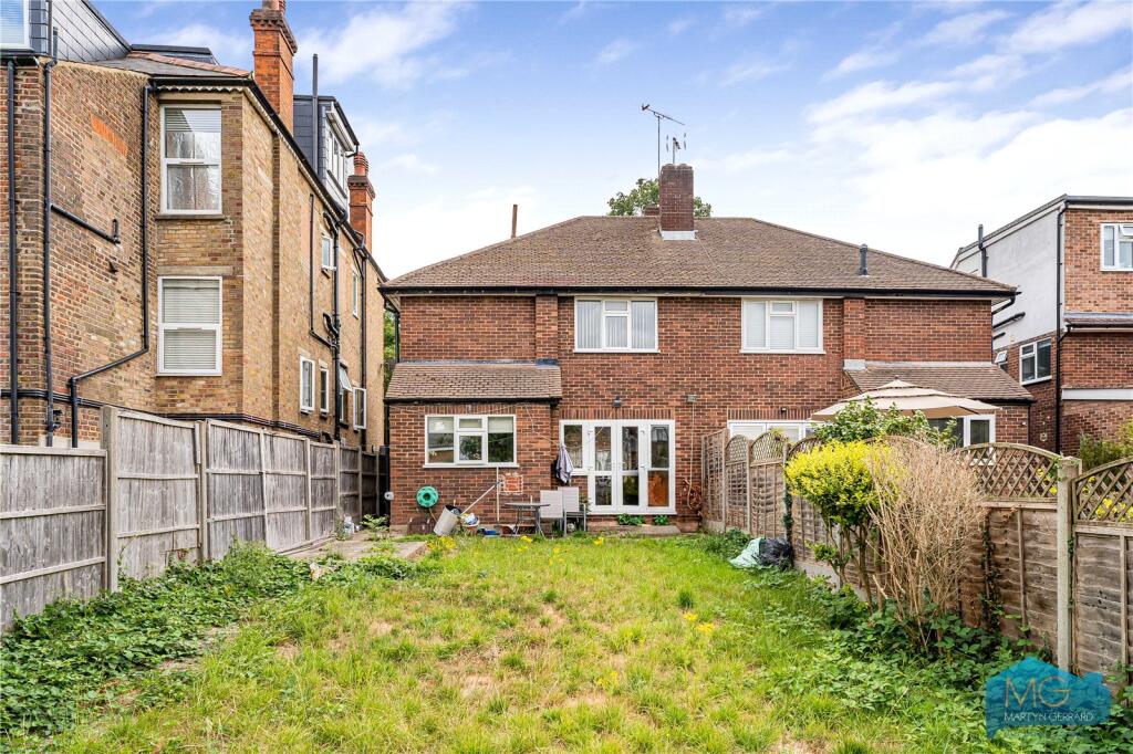 Hammers Lane, Mill Hill, London, NW7 photo 4