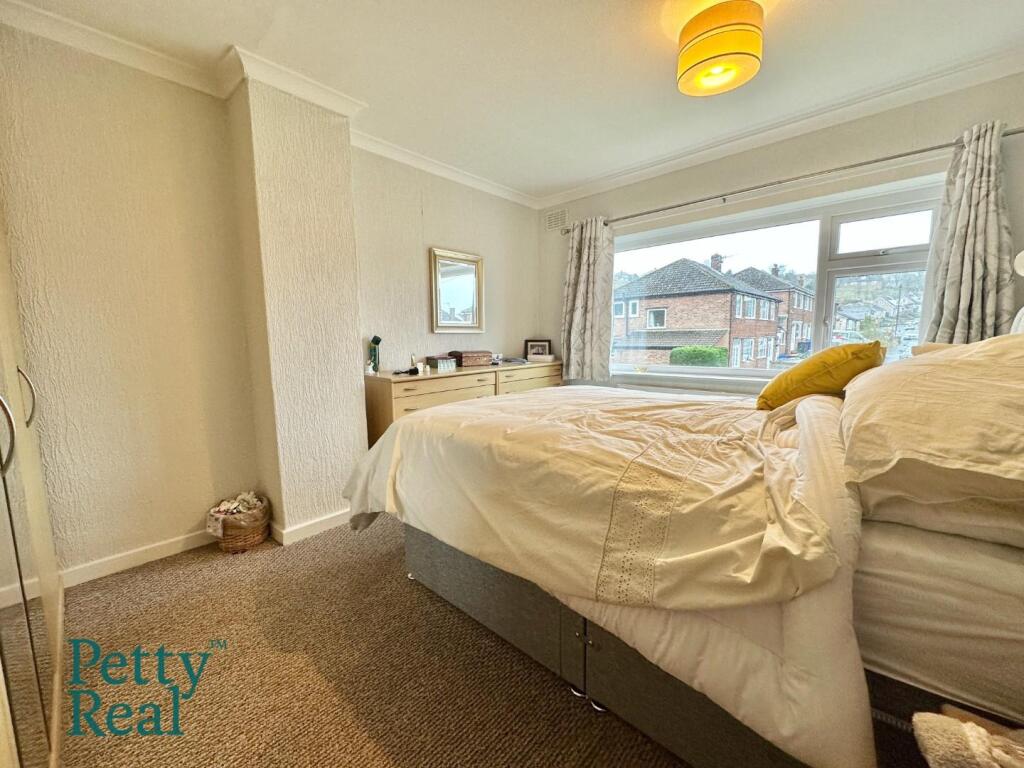 House in Pendle, Brierfield - More