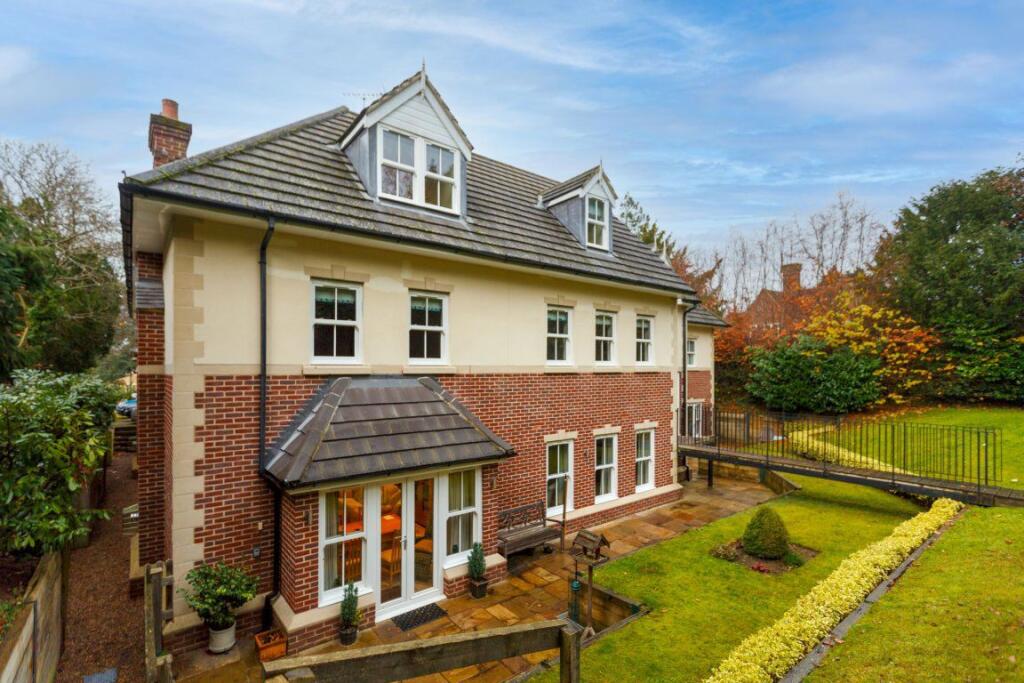 Main image of property: Mount Harry Road, Sevenoaks TN13 3GW