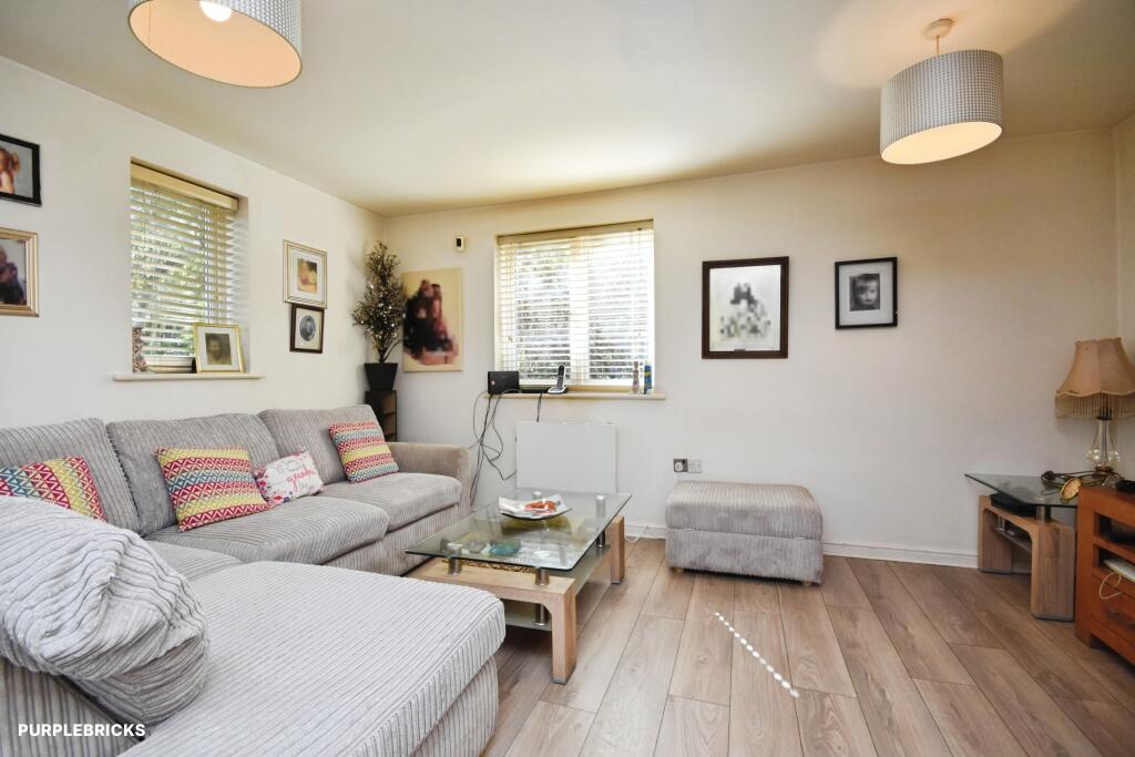 Apartment in Chelmsford - View 4