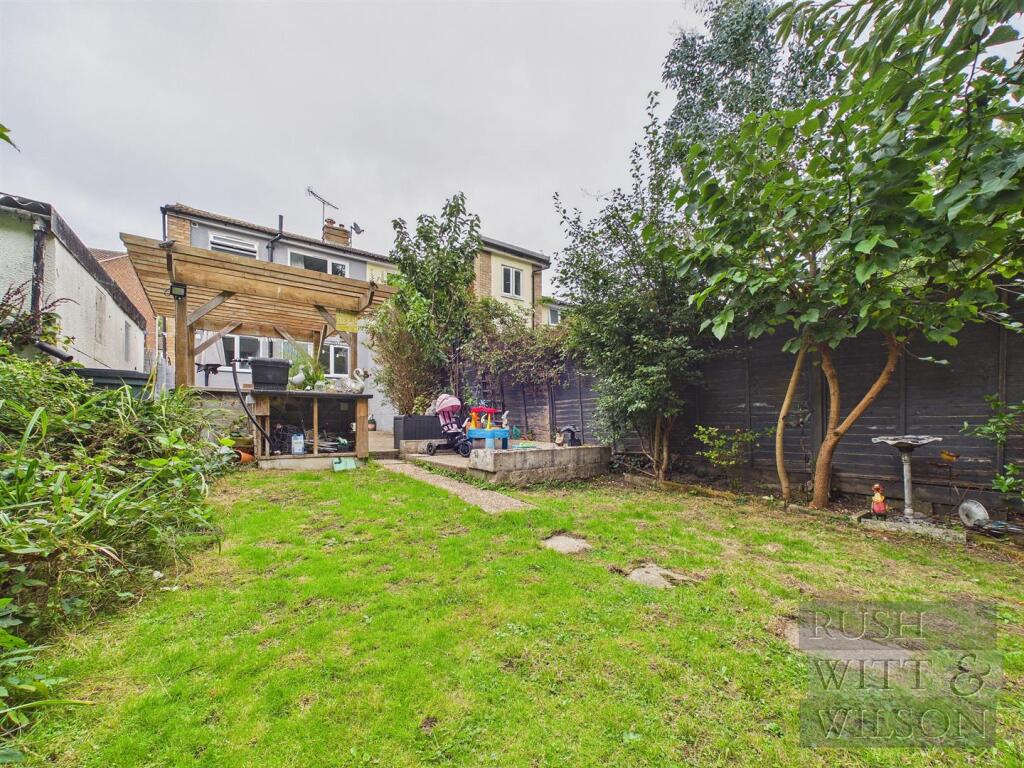 House in Tonbridge - View 2