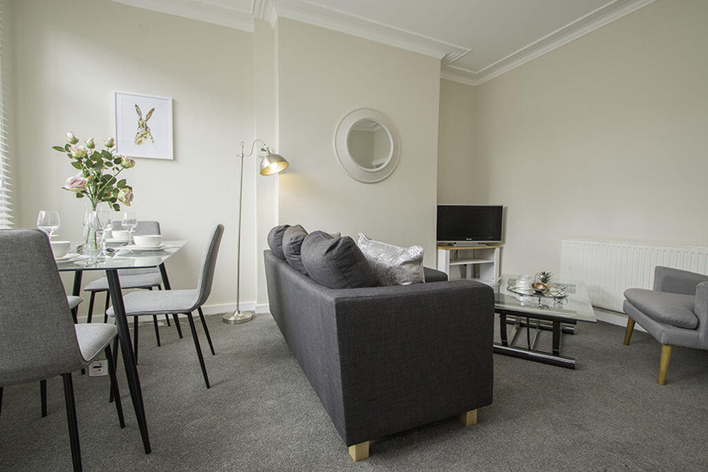 House in Leeds, Burley - View 4