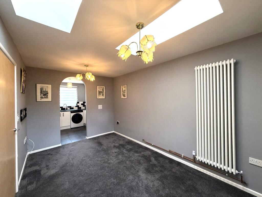 Apartment in Stratton St Margaret, Swindon - View 3