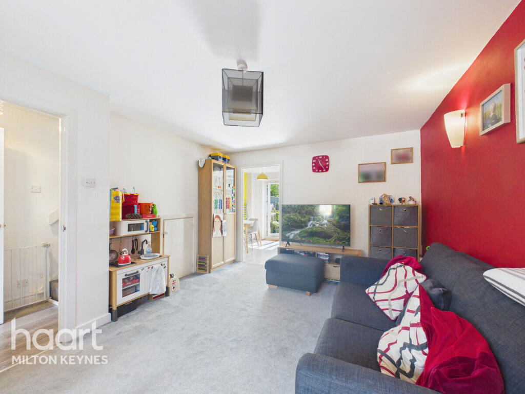 Kaplan Close, Shenley Lodge photo 3