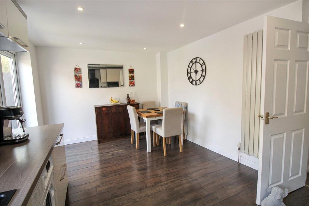 House in Swindon - View 5