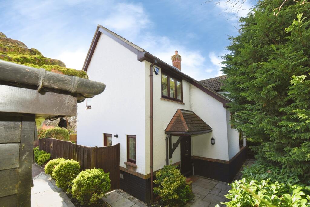 Main image of property: The Pines, Basildon