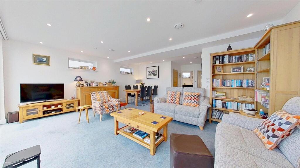 House in Adur, Lancing - View 5