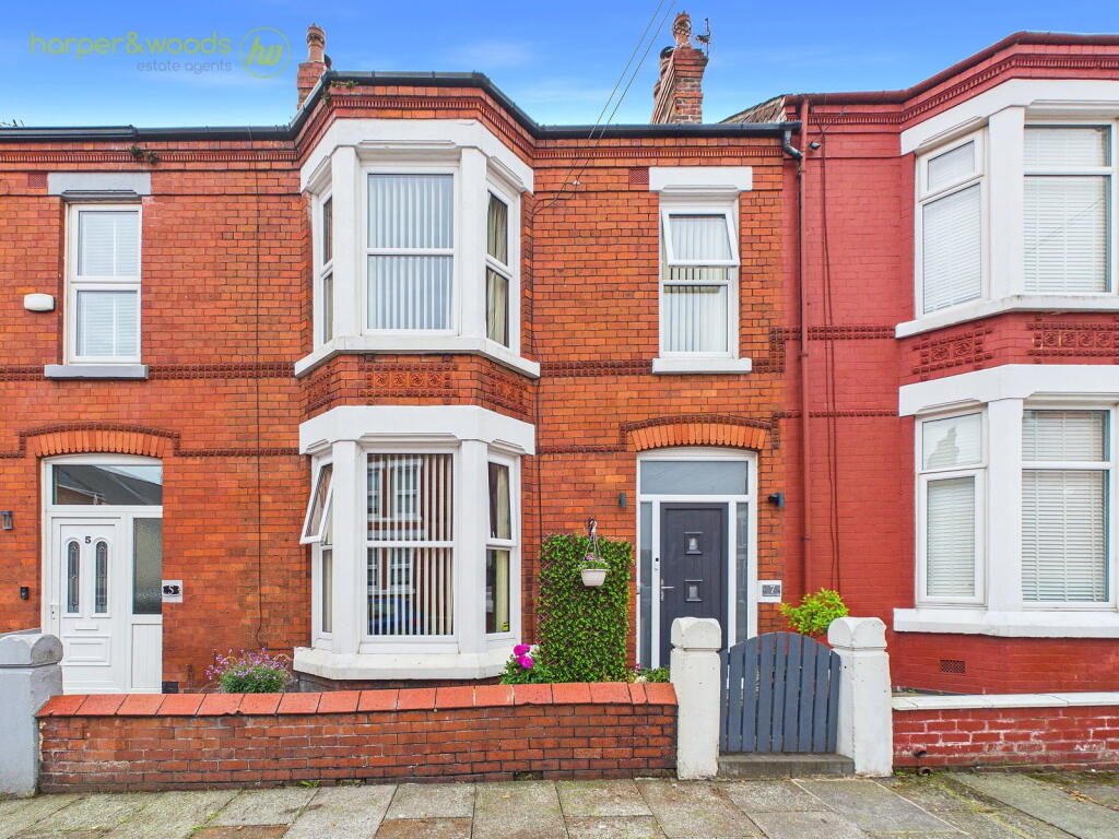 House in Wirral, Liverpool City Region - View 4