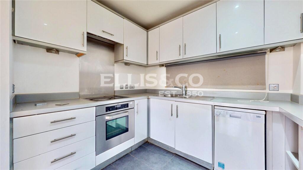 Station Grove, Wembley, HA0 photo 4
