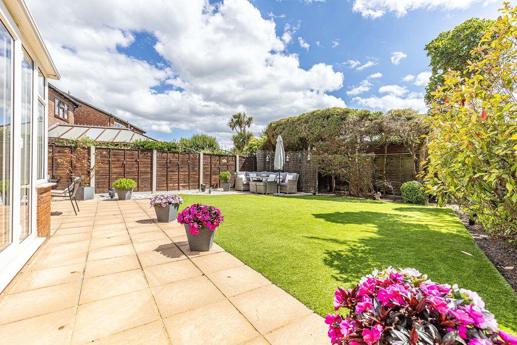 Sovereign Close, Littledown photo 4