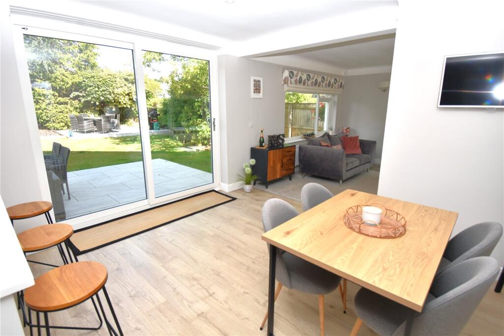 House in Wirral, Liverpool City Region - View 5
