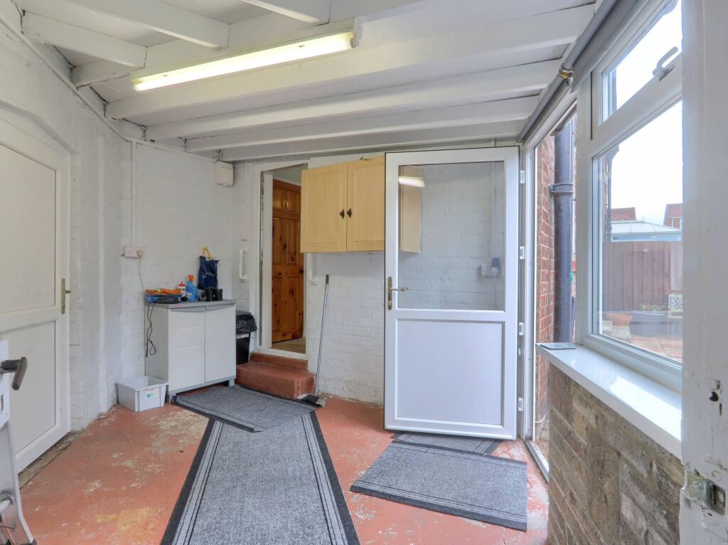 Limes Crescent, Marske-By-The-Sea, TS11 photo 4