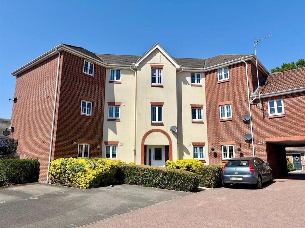 Main image of property: Woodland Walk, Aldershot