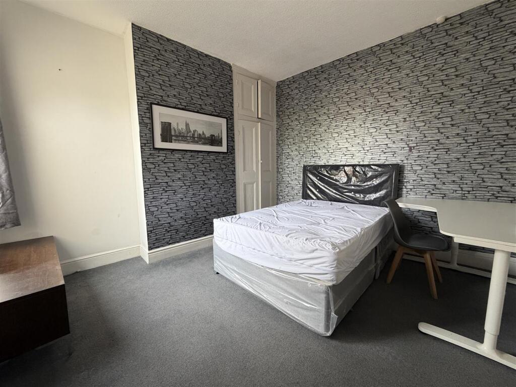Main image of property: Manor Road, Rugby