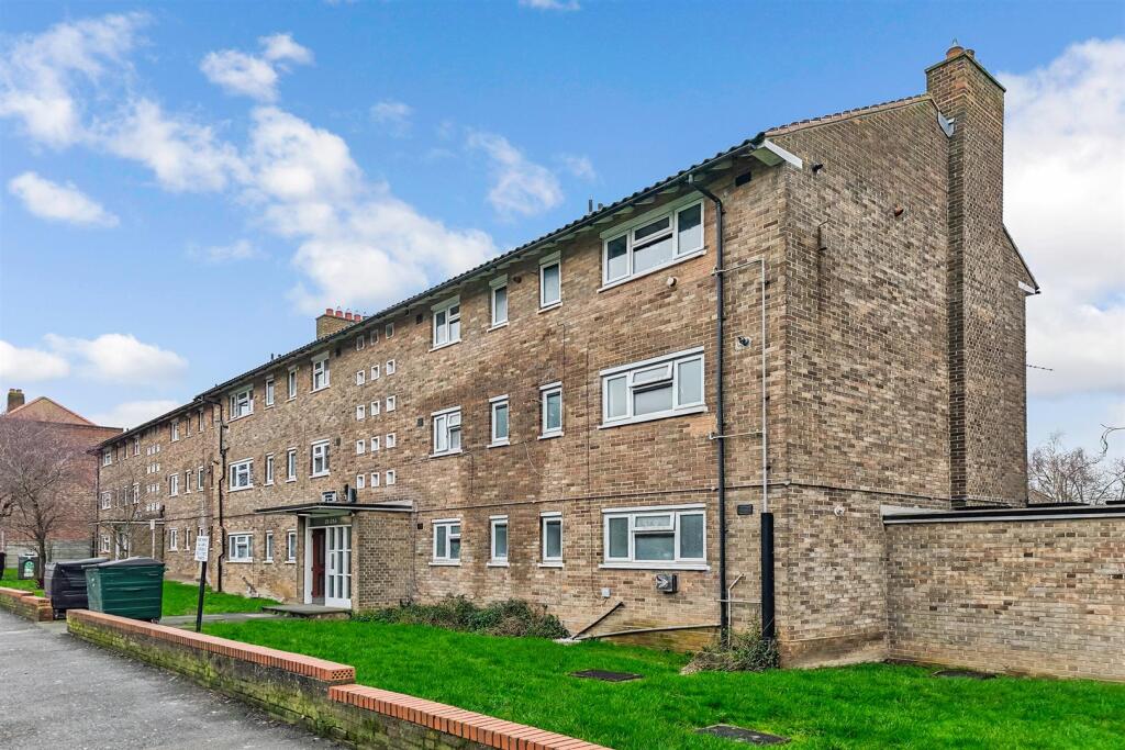 Main image of property: Cherrydown Avenue, Chingford