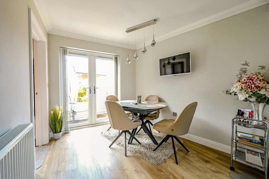 Farrs Avenue, Wimborne, BH21 photo 5