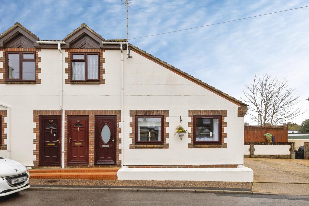 Main image of property: Beaconsfield Road, Littlehampton, BN17