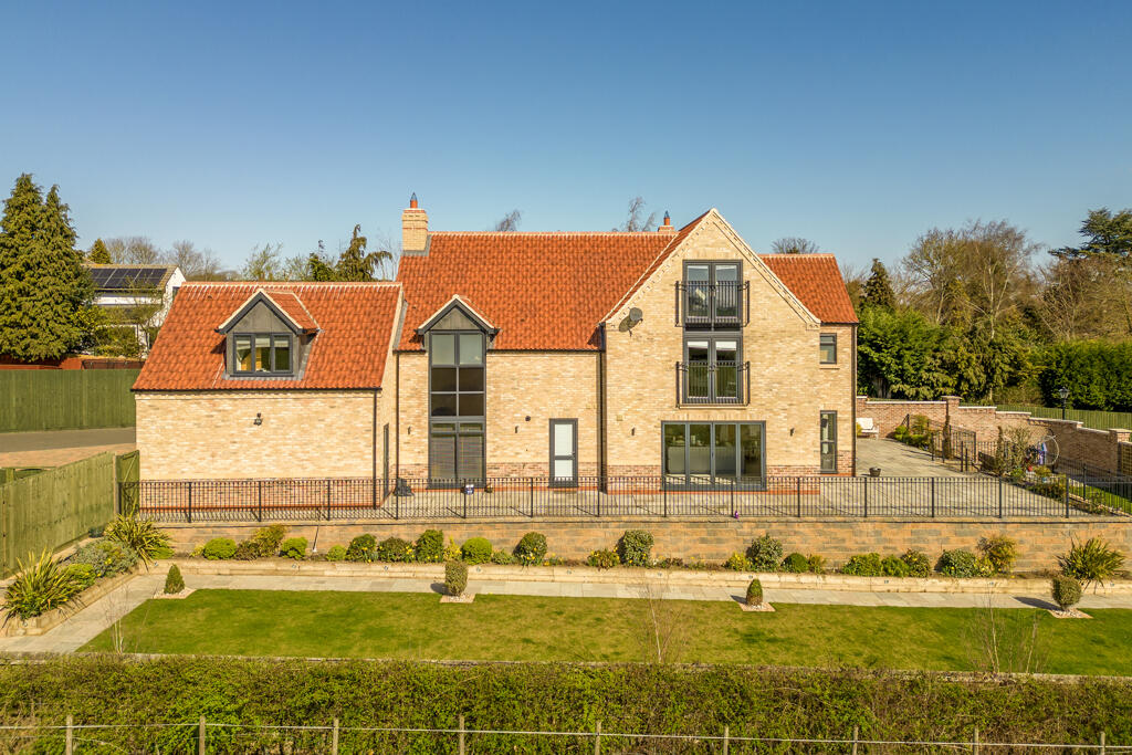Main image of property: Lysterfield End, Nettleham, Lincoln, Lincolnshire, LN2 2GL