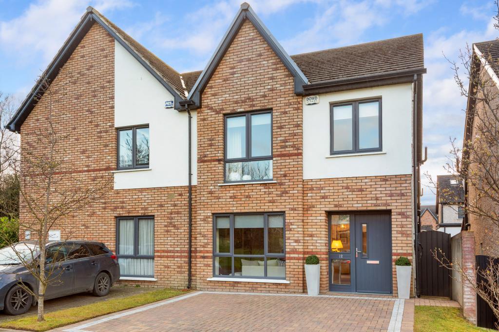 Main image of property: 12 Elder Heath Mews, Kiltipper, Dublin 24, D24 K7XH