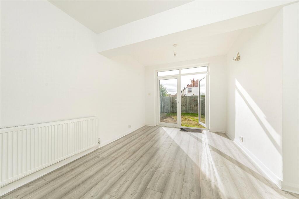 Apartment in London - View 3