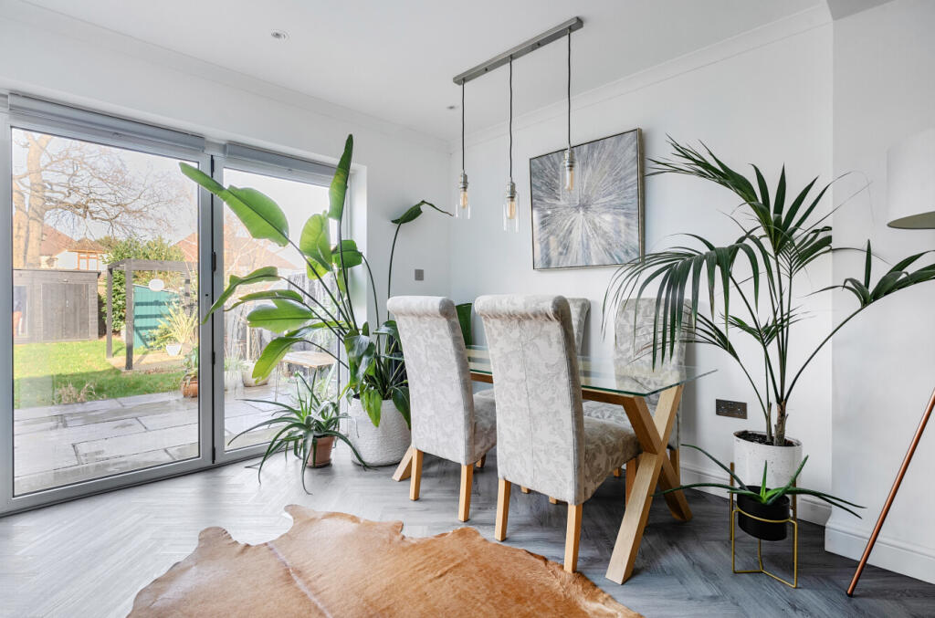 Thicket Road, Tilehurst, Reading – pohled 3