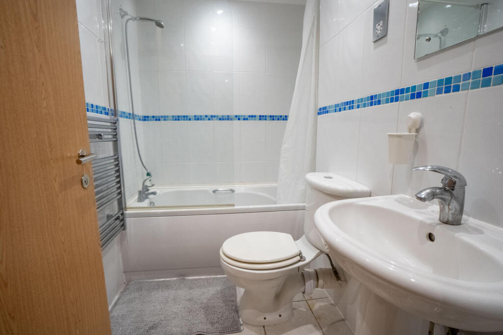 Apartment in London - View 5