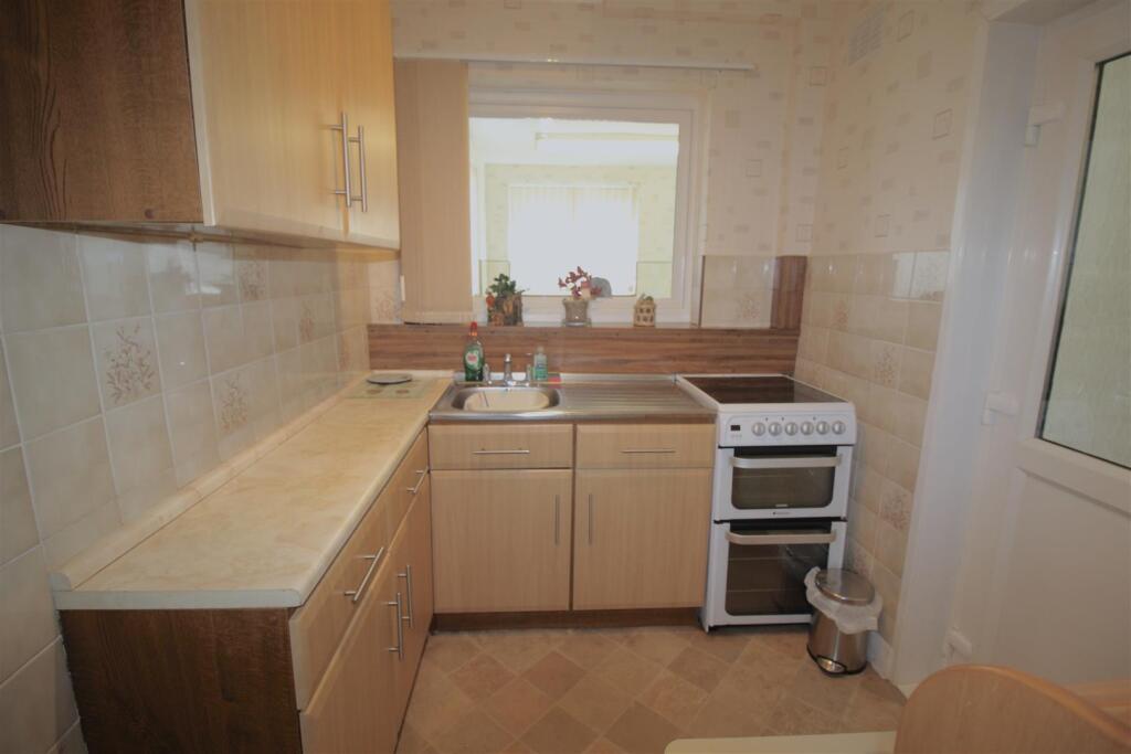 House in Birmingham, Lyndon Green - View 5