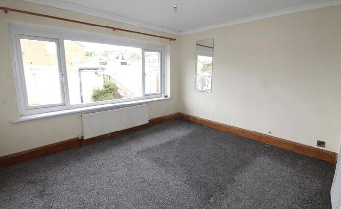 House in Newport, Penmaen - More