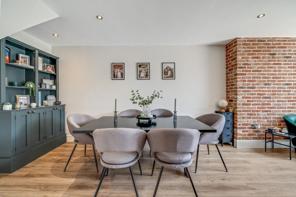 House in London - View 5