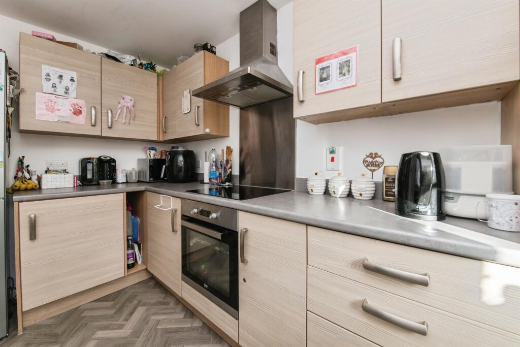 House in Exeter, Cranbrook - More