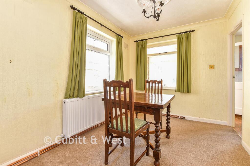 House in Tonbridge - View 5