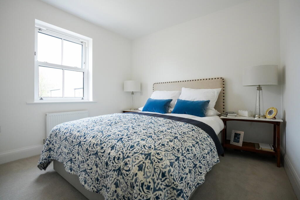 House in Fairfield, Central Bedfordshire - More