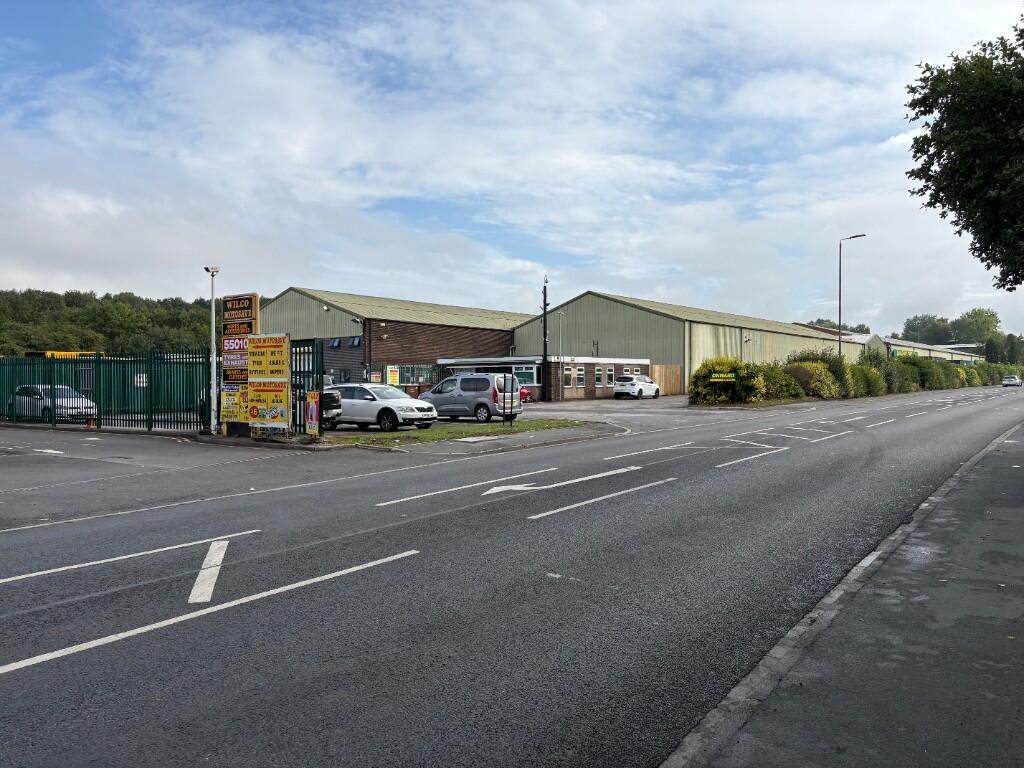 Main image of property: Willowbridge Lane, Castleford, West Yorkshire, WF10