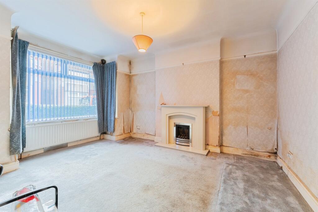 House in Wirral, Liverpool City Region - View 2