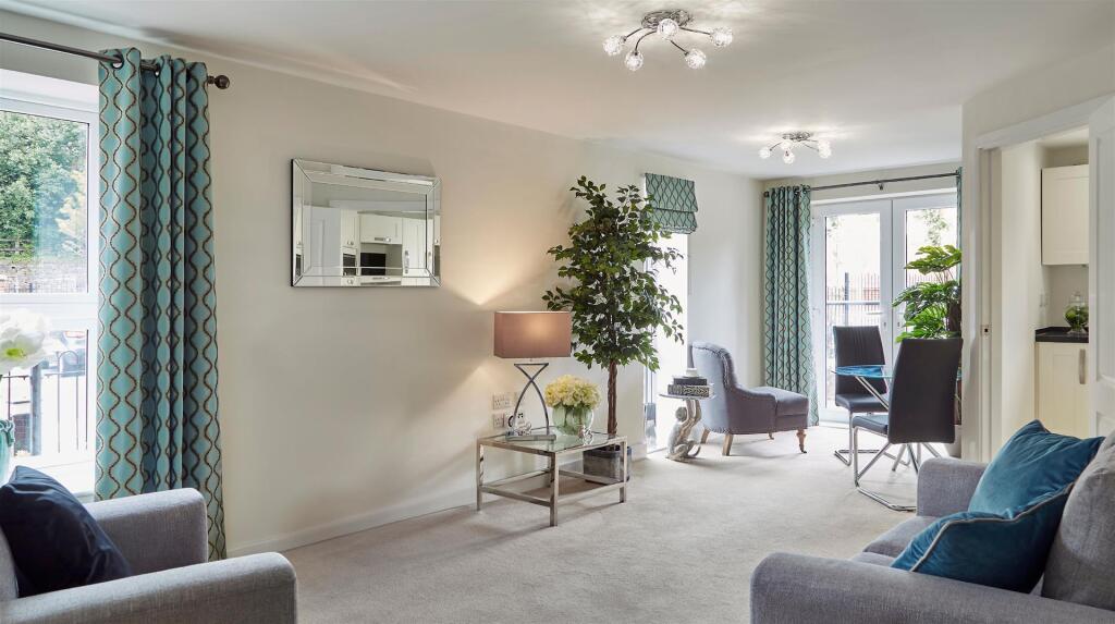 Apartment in Birmingham, Wylde Green, Sutton Coldfield - View 3