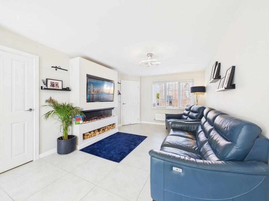 Meadow Nook Drive, Lathom, WN8 - View 3