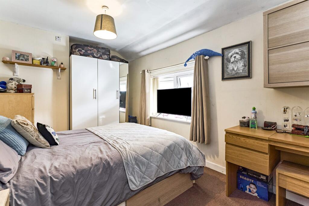 Eastfield Road, Eastfield, Wolverhampton - More