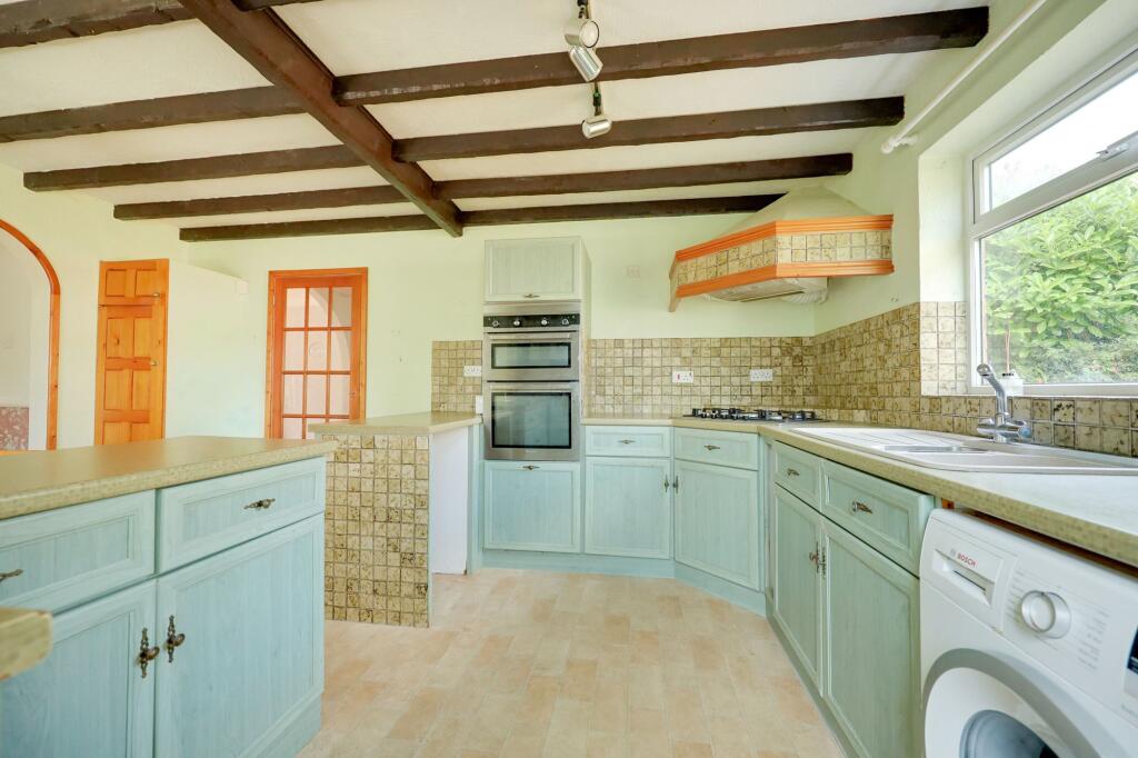 House in Burgess Hill, World's End - View 3