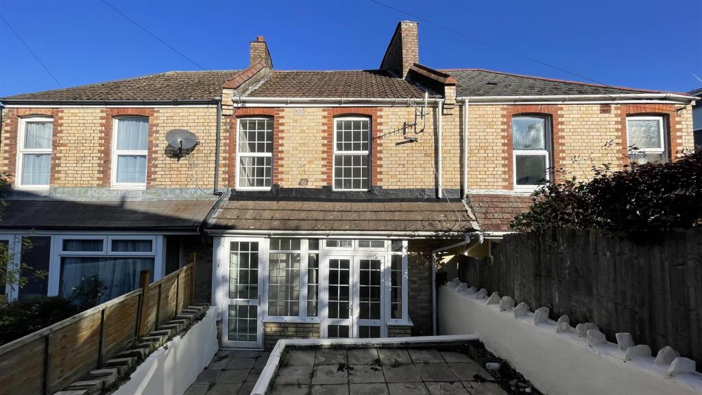 Main image of property: Ilfracombe