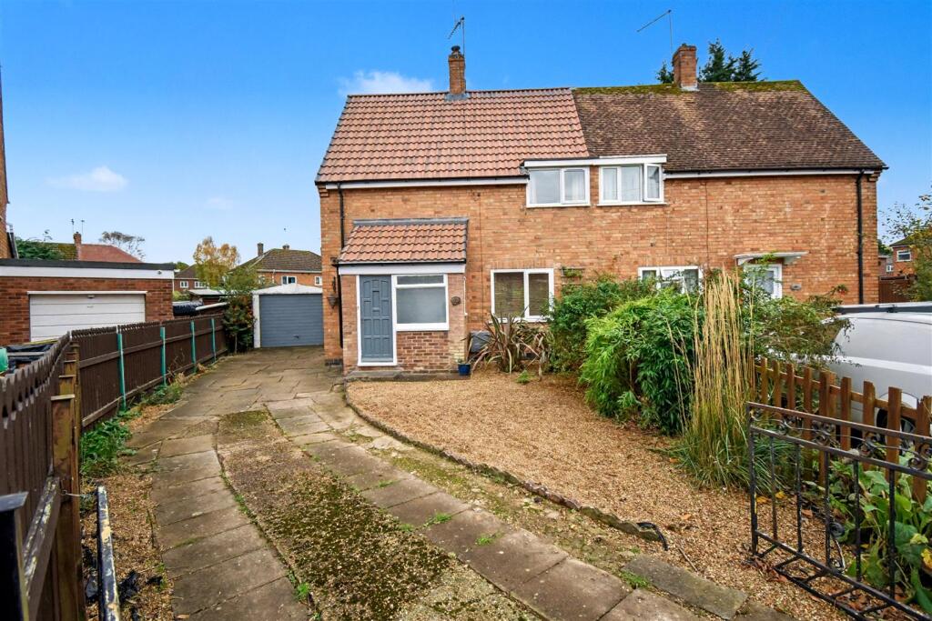 House in Corby - View 2