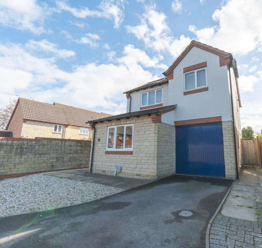Main image of property: Minster Close, Bishops Cleeve, Cheltenham, GL52