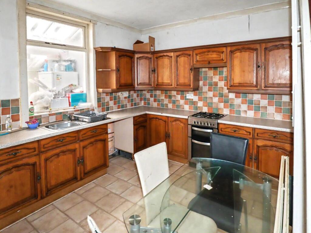 House in Oldham - View 4
