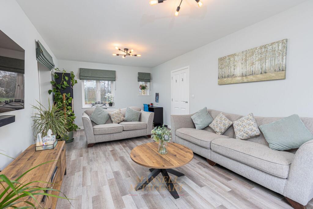 Riverside Walk, Crawley, RH10 - View 5
