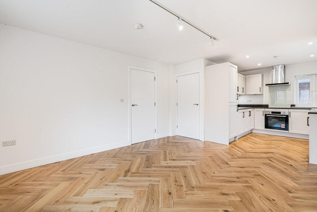 Apartment in Vale of White Horse, Harwell - View 2