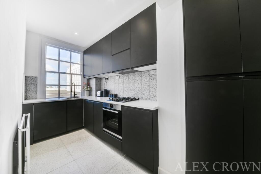 Apartment in London - View 2