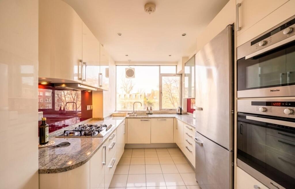 Apartment in London - View 4