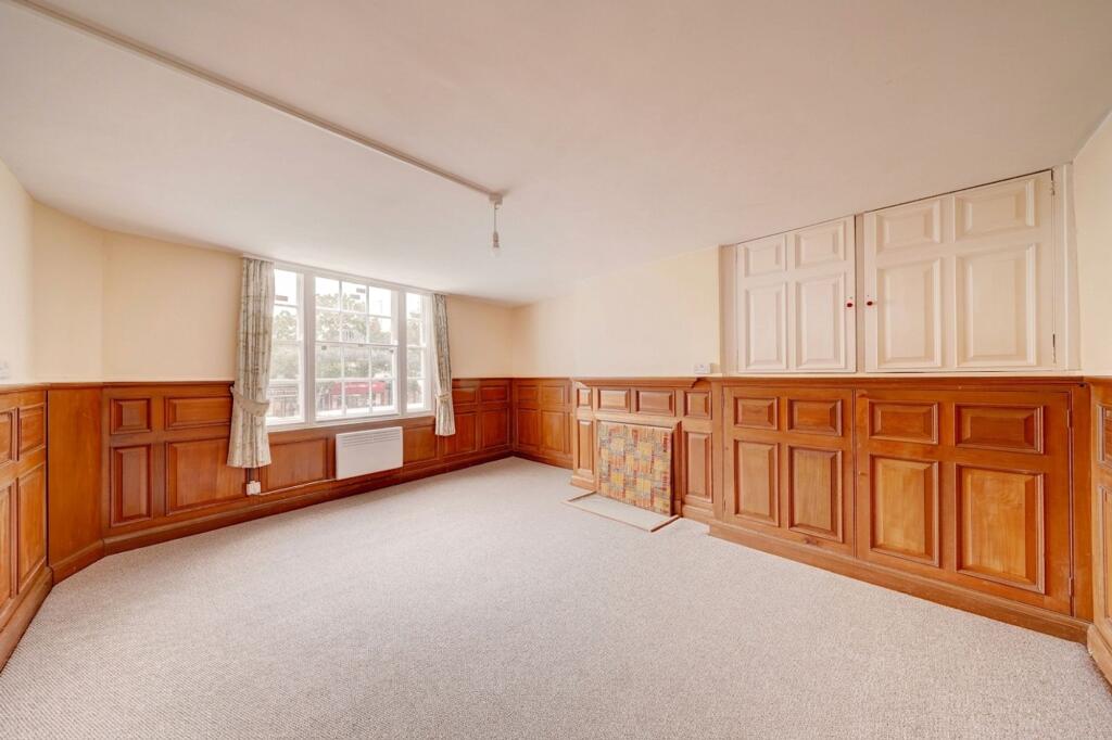 Apartment in Worcester - View 3