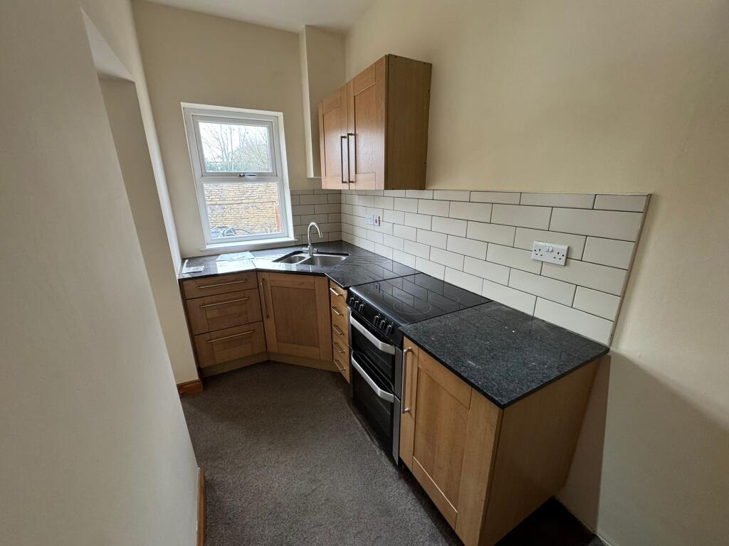 Swinnow Road, Leeds, LS13 photo 2
