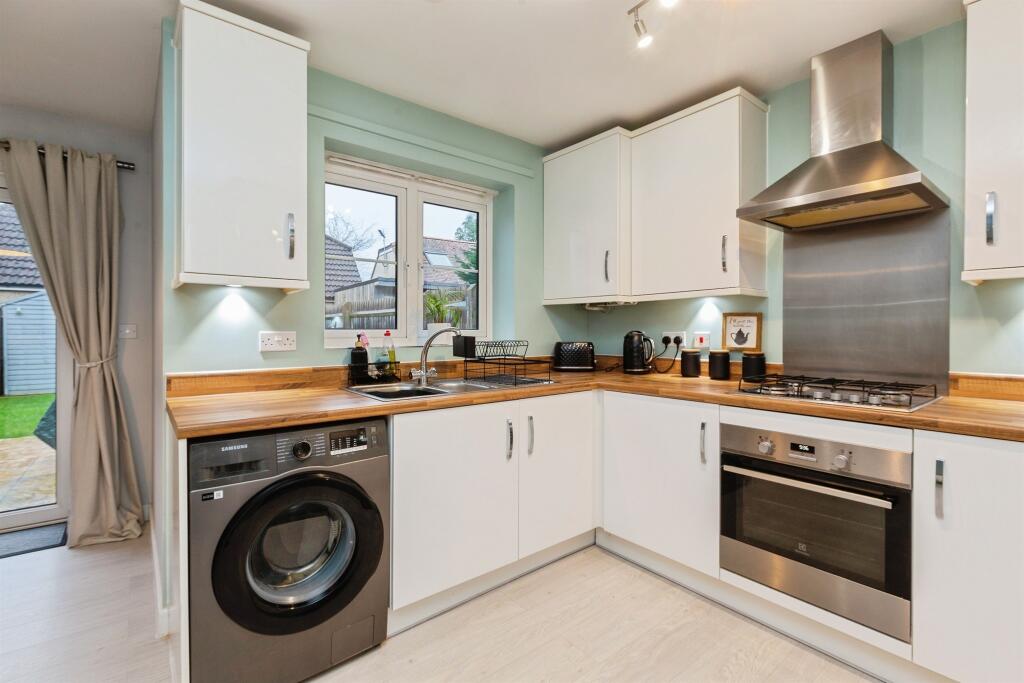Partridge Close, Sutton Courtenay, Abingdon photo 3