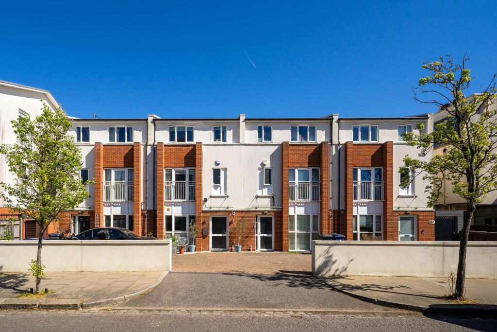 Main image of property: Park View Road, Ealing, W5